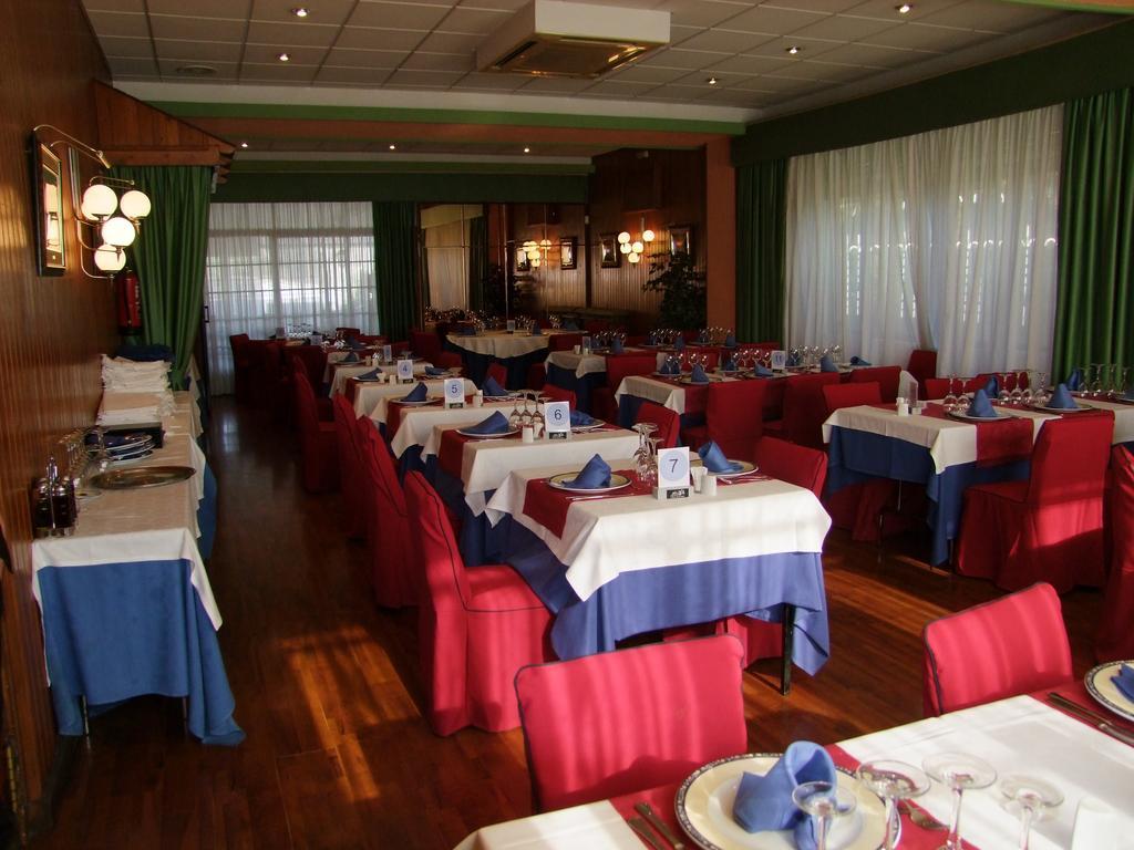 Hotel Montearagon Huesca Kültér fotó